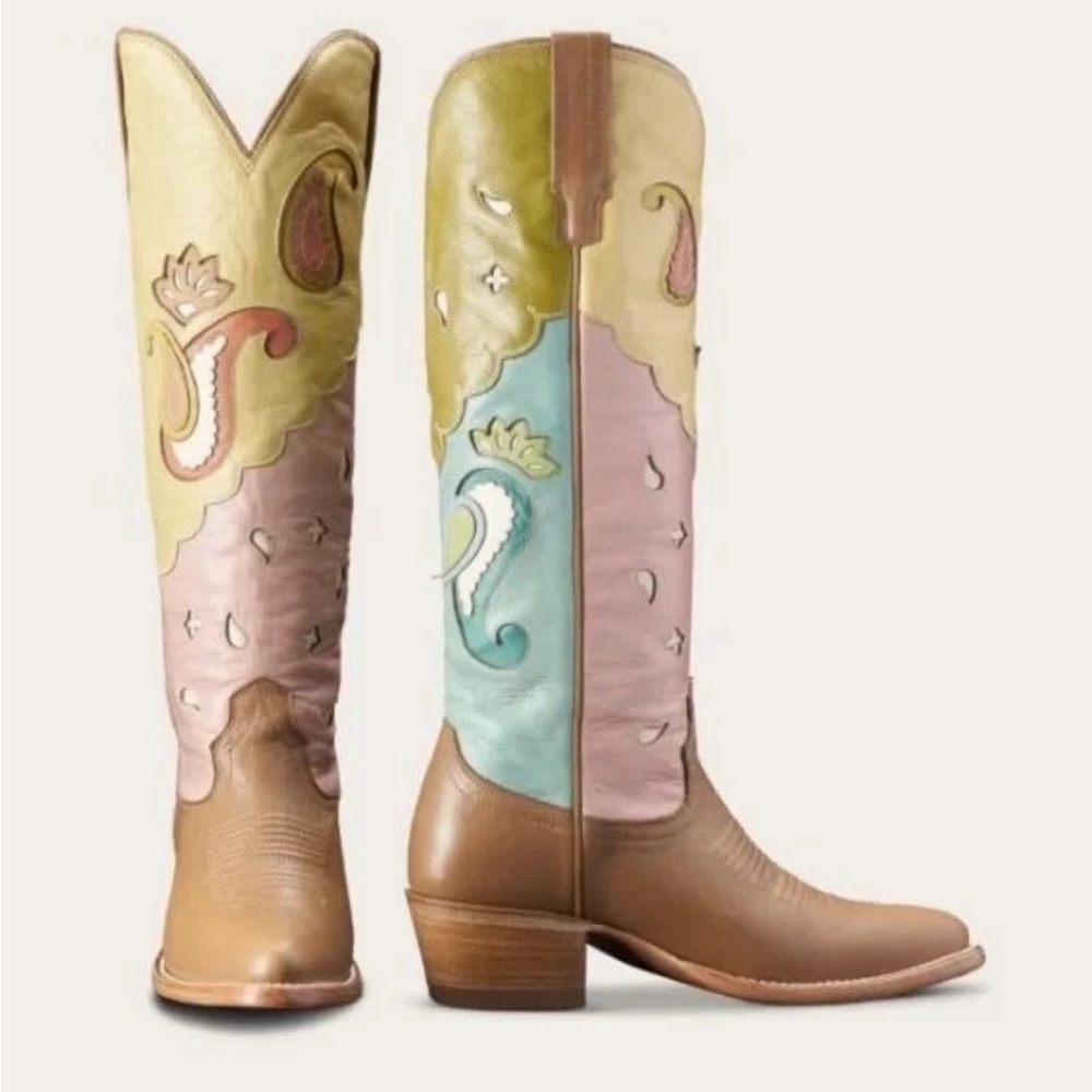 ISO Tecovas The Abby Pastel Paisley